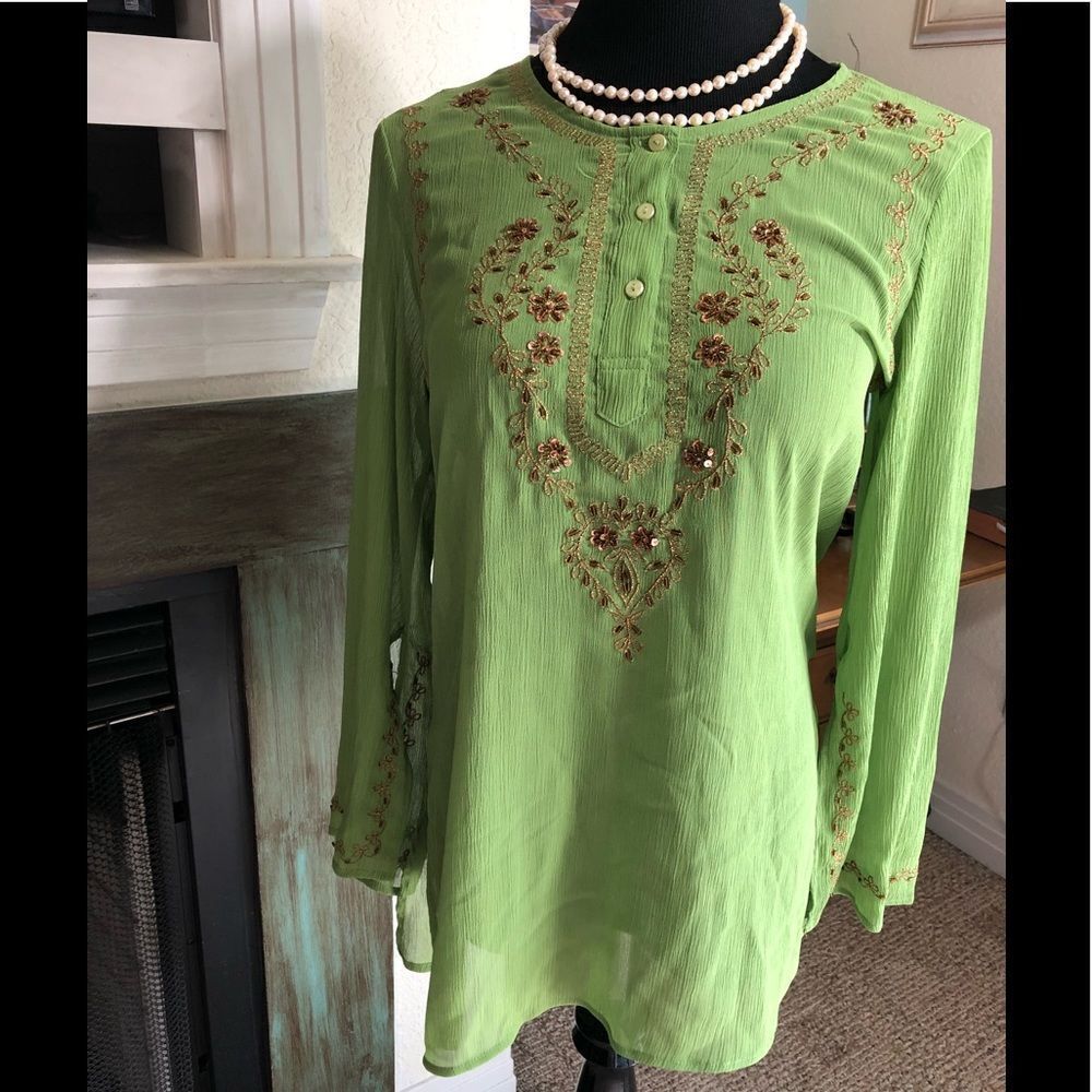 Beautiful blouse by Ninety size small